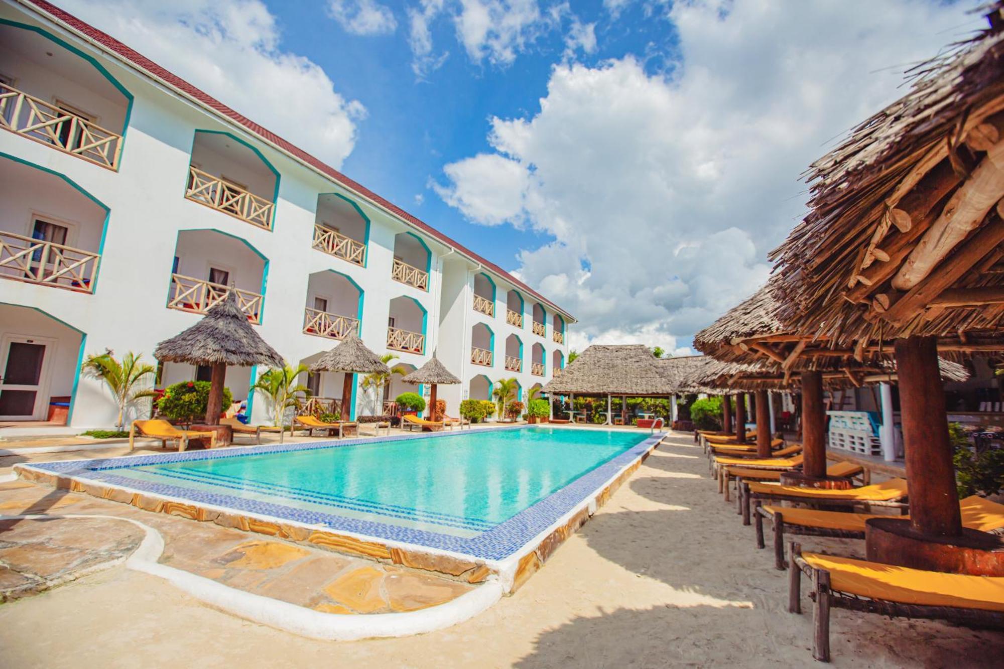 Ahg Sun Bay Mlilile Beach Hotel Matemwe  Extérieur photo