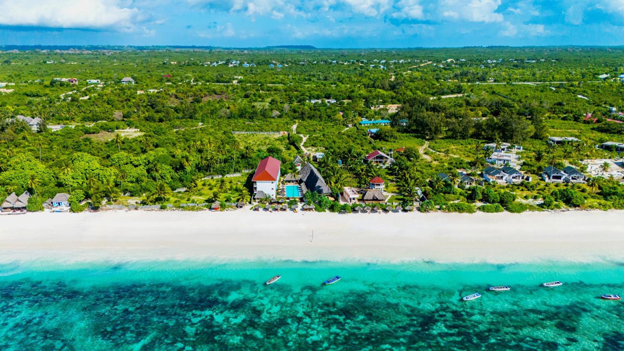 Ahg Sun Bay Mlilile Beach Hotel Matemwe  Extérieur photo